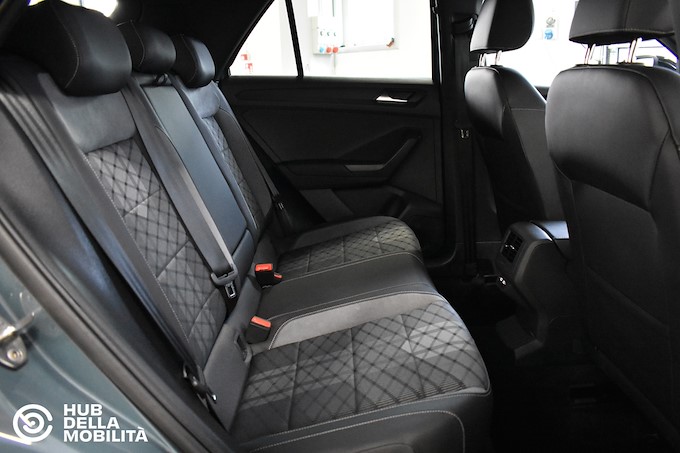 VOLKSWAGEN T-Roc 1.5 TSI ACT Edition Plus R-Line